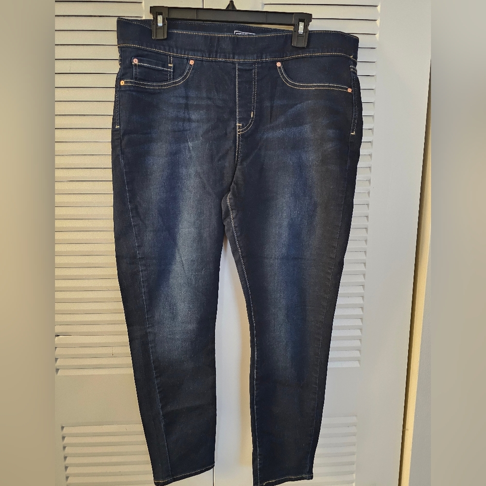 Signature Levi Strauss Women's Pull-on Skinny Jeans - 16 Short